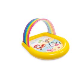 Regenbogenpool mit Wasserdüsen
