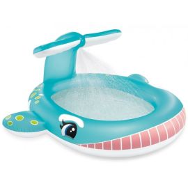 Walfischbecken mit Wassersprühvorrichtung
