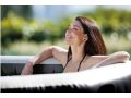 Intex Deluxe Aufblasbarer Whirlpool - Blasen und Düsen