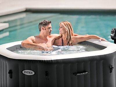 Intex Bubble & Jets Deluxe jacuzzi Intex Bubble & Jets Deluxe jacuzzi