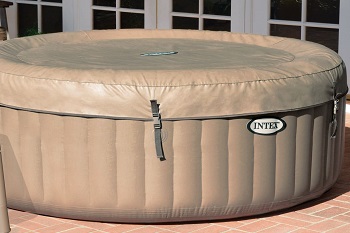Afdekzeil voor een Intex Jacuzzi Afdekzeil voor een Intex Jacuzzi